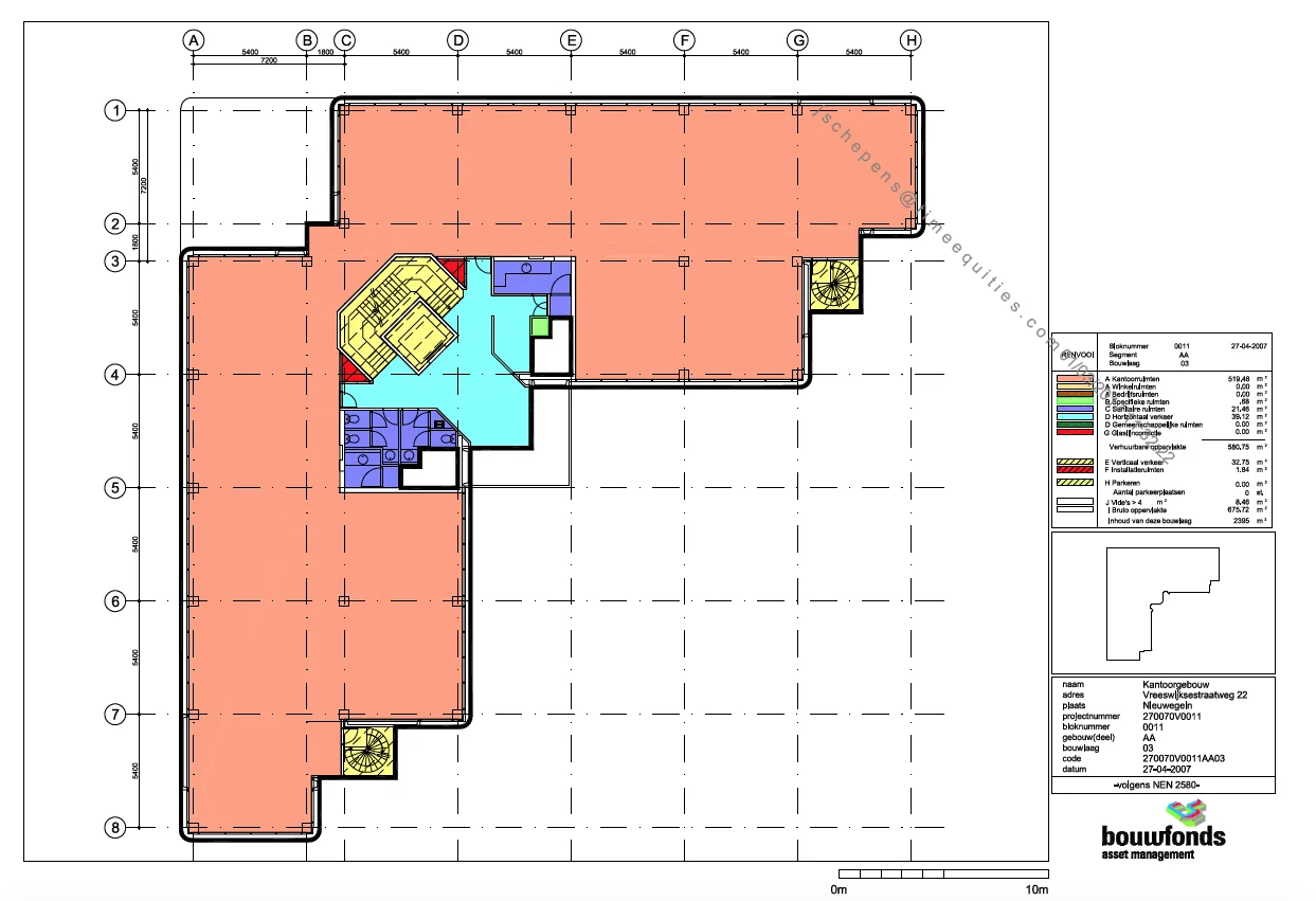 Plattegrond van een kantoorgebouw aan de Vreeswijksestraatweg 22 in Nieuwegein met kleurgecodeerde ruimtes en oppervlaktematen.
