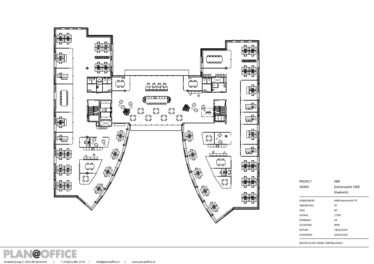 Plattegrond van een kantoorindeling op de tweede verdieping van Stationspark 1000 in Sliedrecht.