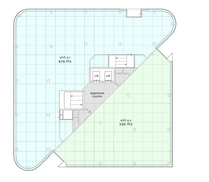Plattegrond van een verdieping aan de Hogehilweg met twee units (4.1 en 4.2), algemene ruimte en liften.