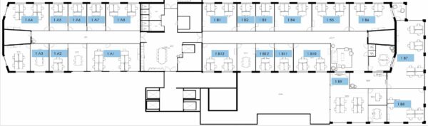 Plattegrond van een kantooretage aan de Basisweg met verschillende genummerde kantoorruimtes en werkplekken.