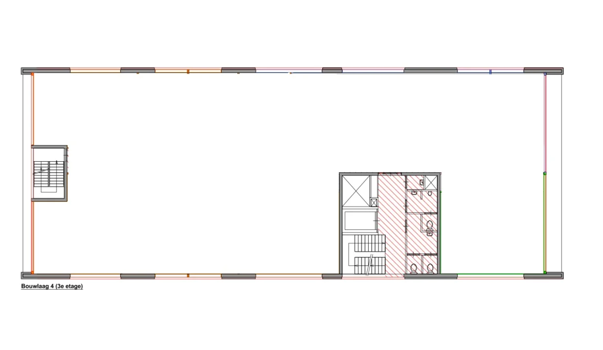 Plattegrond van de derde etage aan de Kleveringweg met trappenhuis, toiletten en technische ruimte.