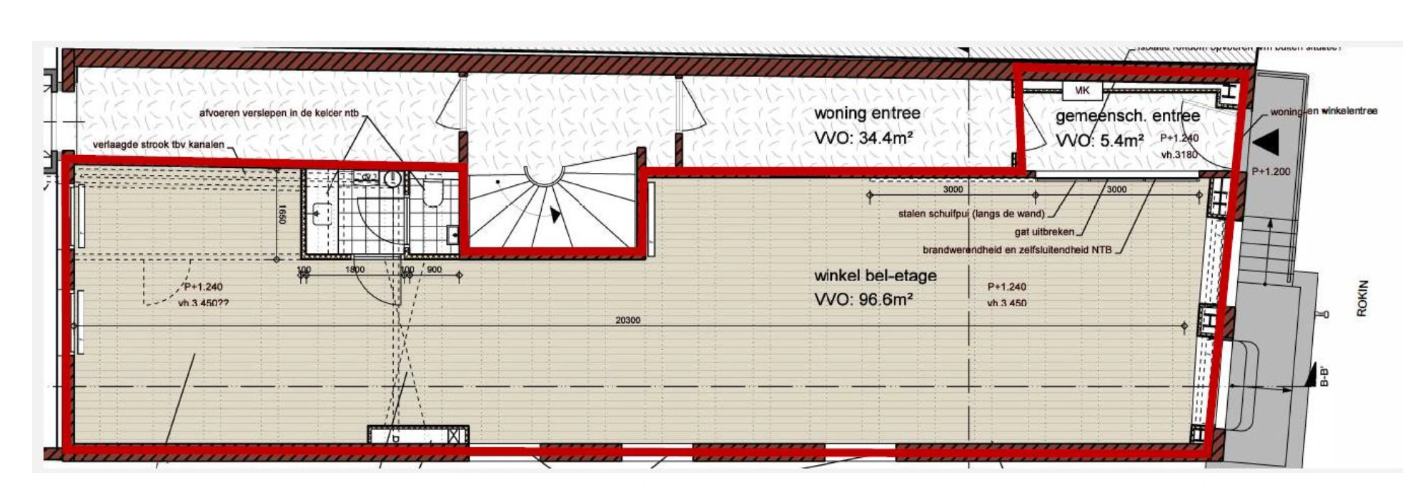 Plattegrond van de bel-etage aan het Rokin met winkelruimte, woningentree en gemeenschappelijke entree.