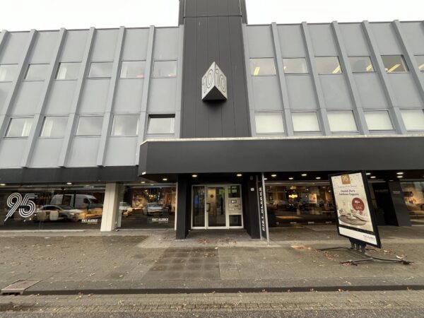 Hollantlaan 12