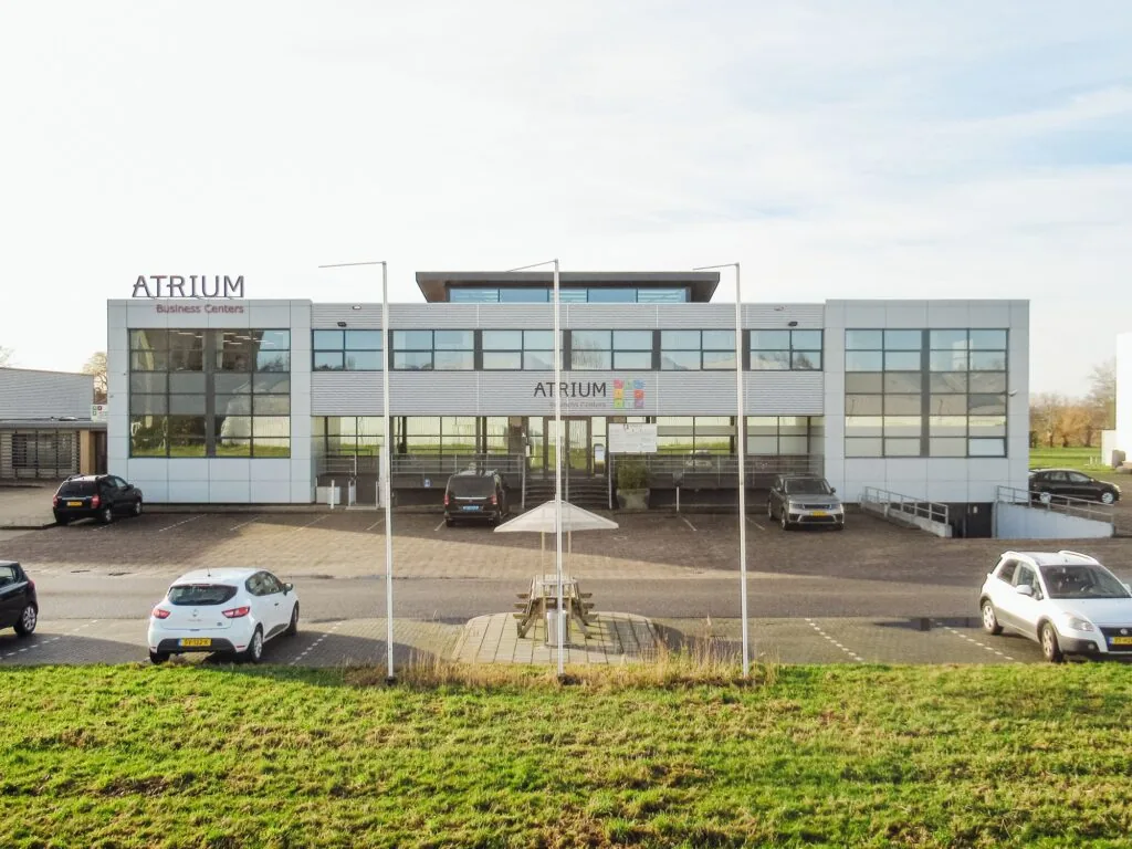 Moderne kantoorruimte aan de Sloterweg 303 in Badhoevedorp, onderdeel van Atrium Business Centers.